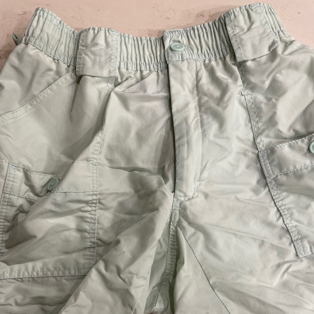 Aftco Shorts Size 28 Very Light Green Color